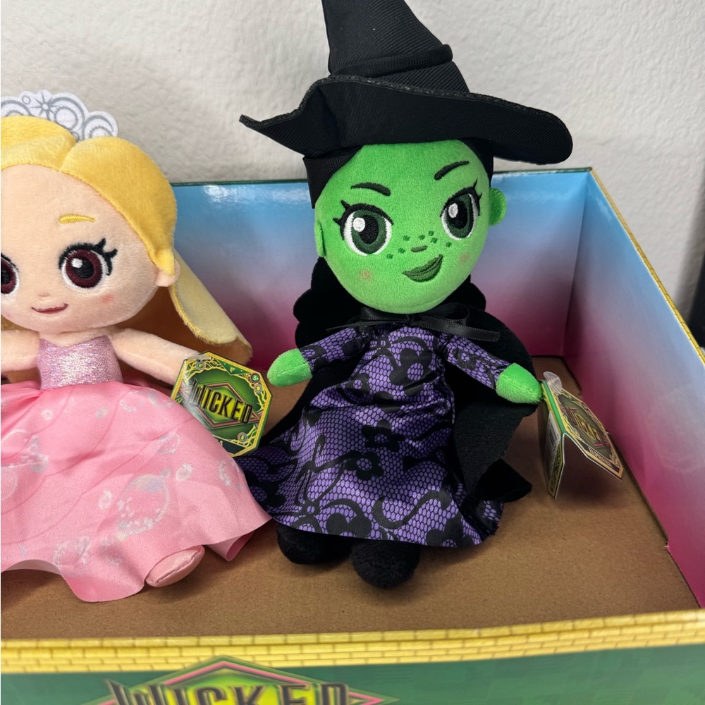 Wicked 10’Plush Elphaba Wicked Witch & Glinda The Good NEW with Display Box - Picture 3 of 8